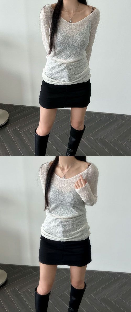 V-neck T-shirt (3 colors)