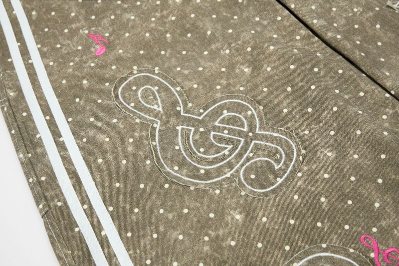 ノエルドットウォッシュドグラフィックワイドパンツ