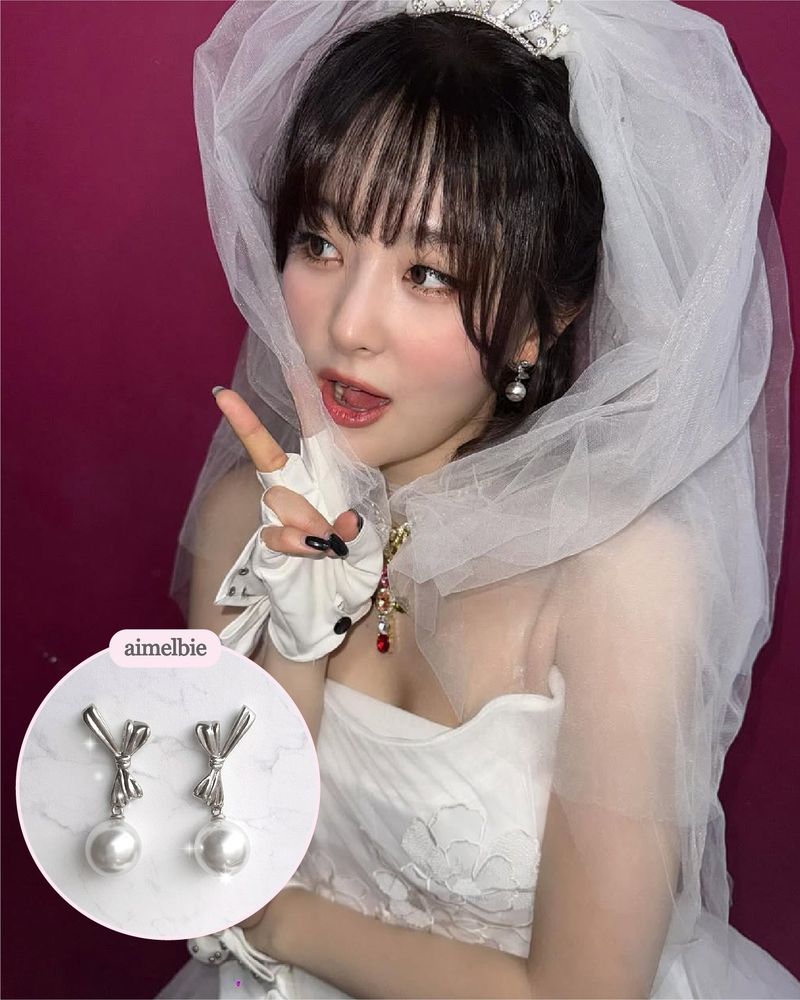 [Red Velvet Seulgi, KISS OF LIFE Belle Piercing] Dalia Ribbon and Pearl Piercing - Silver Color