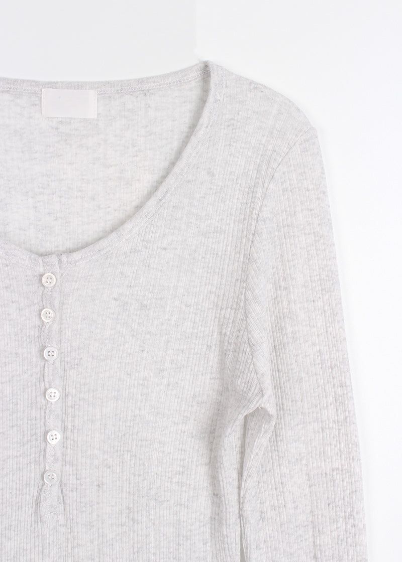 BELLA BUTTON TEE