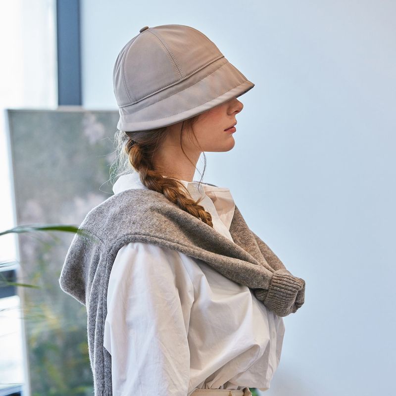 VA Curved Stud Nylon Bonnet Hat / Warmtaupe