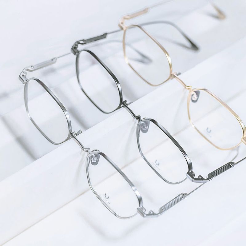 Knouun Square titanium glasses CODE. 102. A Silver