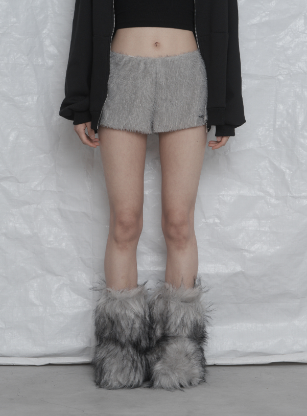 [mnem] Soft Fur Mini Shorts (gray)