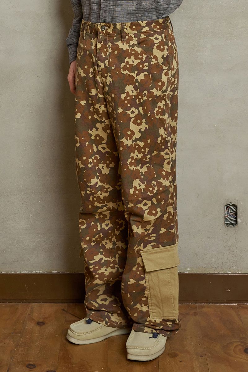 CAMO CARGO PANTS