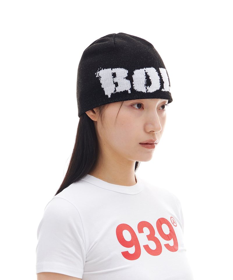 BOLD UNCUFFED BEANIE (BLACK)
