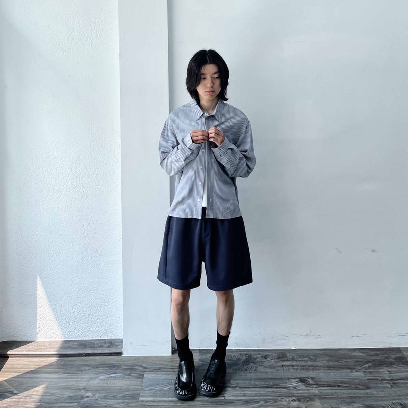Sharp Silhouette Striped Wide Shirt