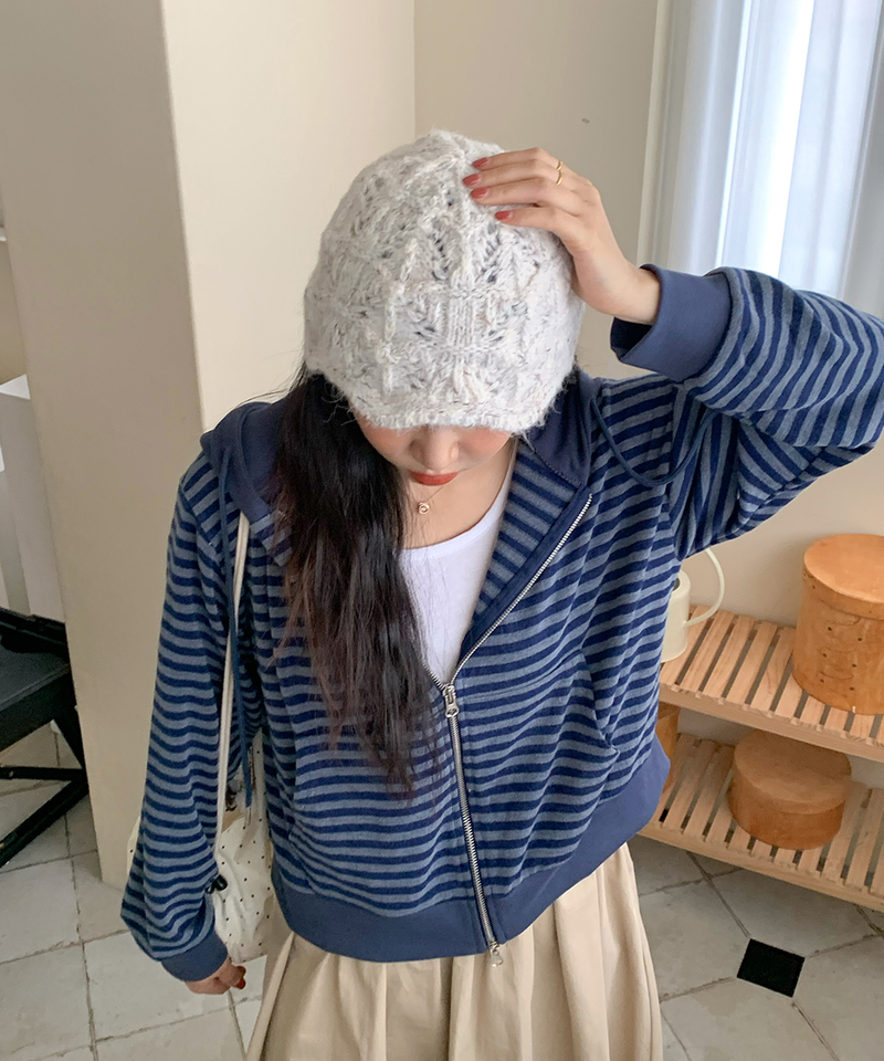 Holic Dangora Knitwear Hooded Zip-Up
