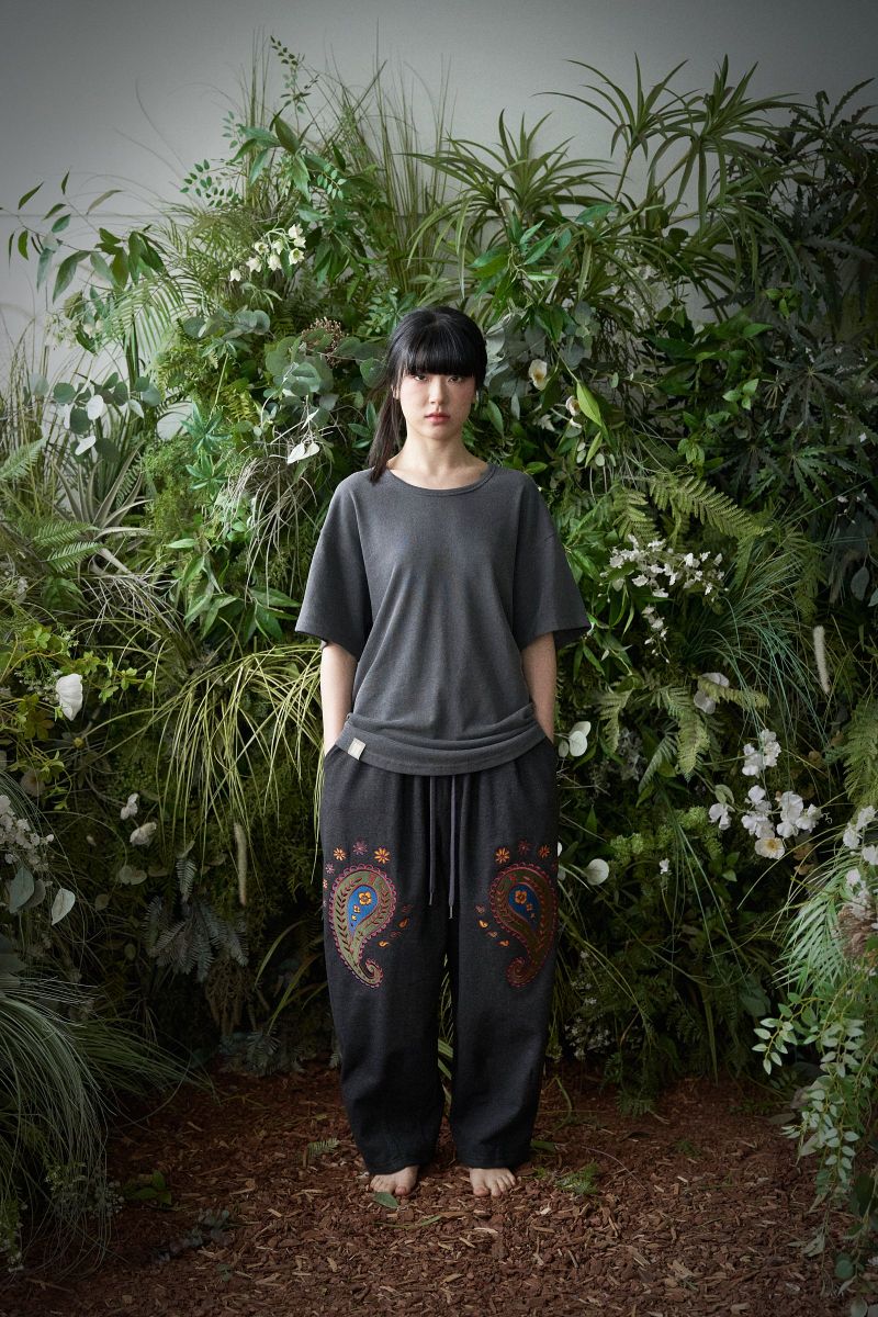 ESSENTIAL PLEAT U-NECK 1/2 TEE (Charcoal)