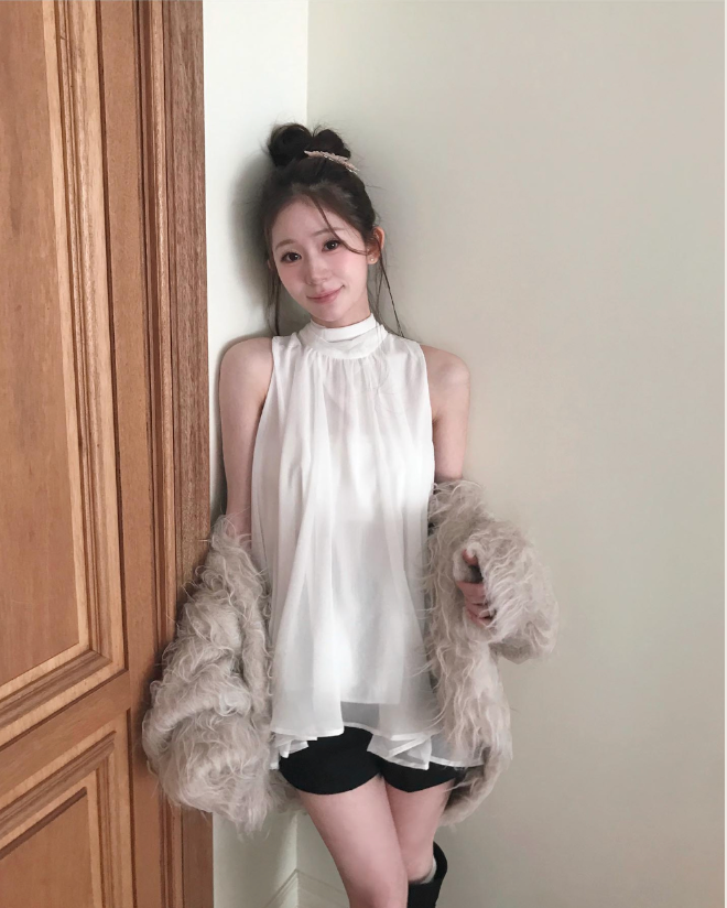 cloudemotion（クラウドエモーション）の「pol pure chiffon asymmetric halter long bl（Tops）」