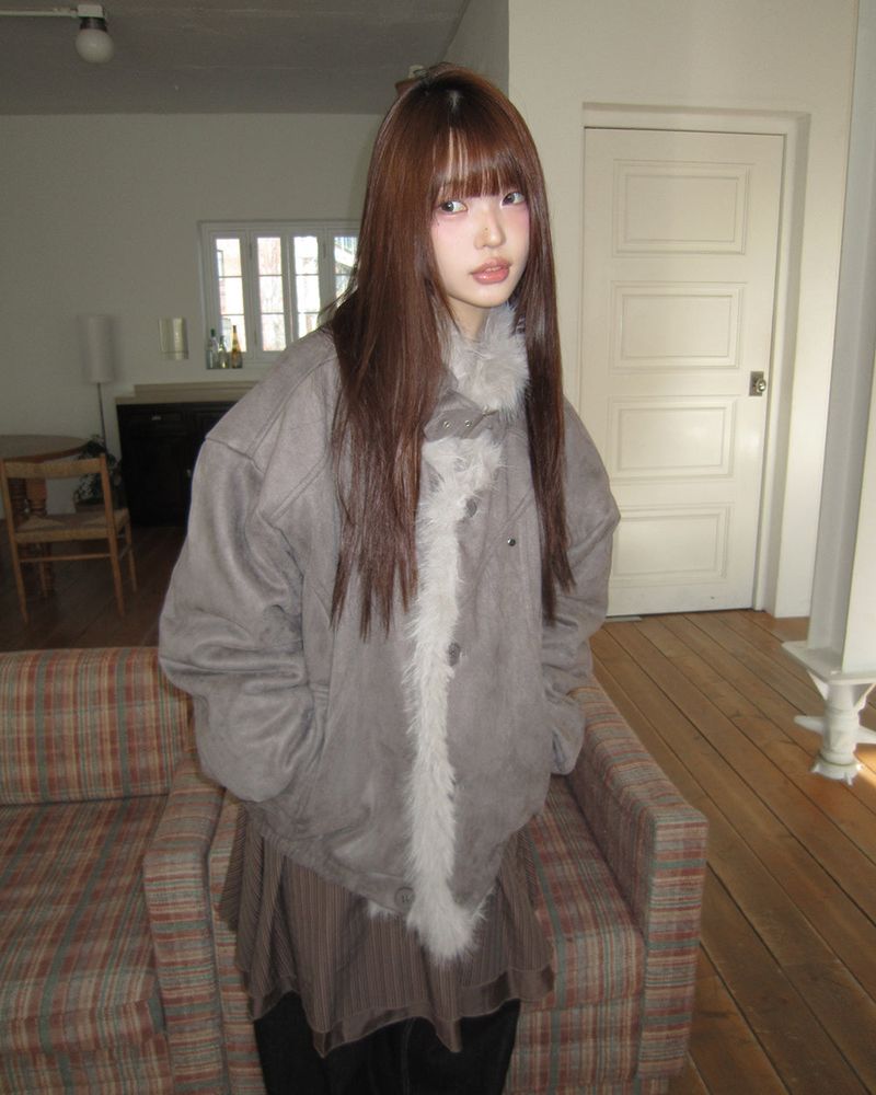 WONDER WONDER（ワンダーワンダー）の「Deuen High-Neck Quilted Faux Fur Suede Shearling Jacket（Jackets/Outerwear）」