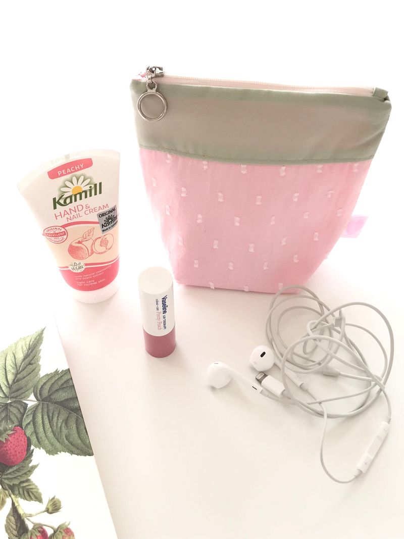 love berry pouch / 2 colors