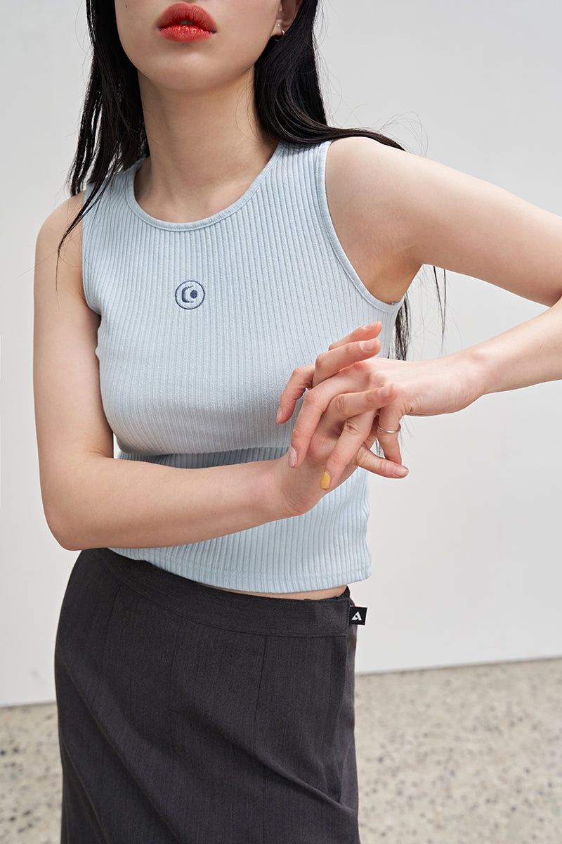 aAke LOGO SLEEVELESS