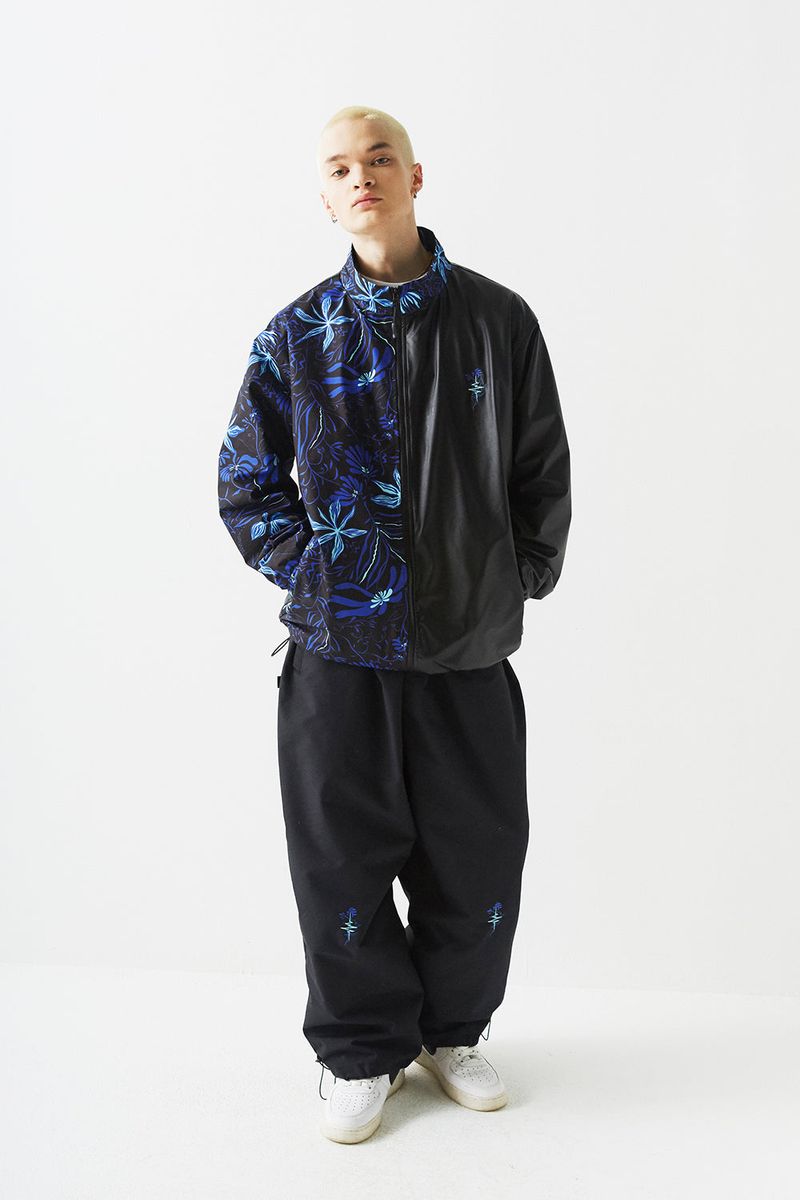 BSR2223FWJK062 J-BLUE FLOWER JACKET BLACK