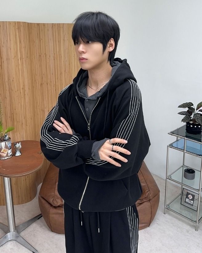 Ropel Stitch Track Hood Zip-Up