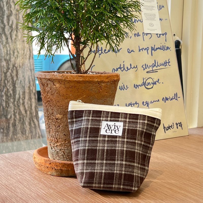classic pouch_check browngrey