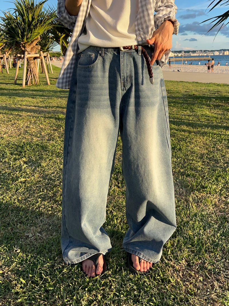 ESOO（イス）の「Cove Washed Curved Pants – M, L (2 Colors)（Pants）」