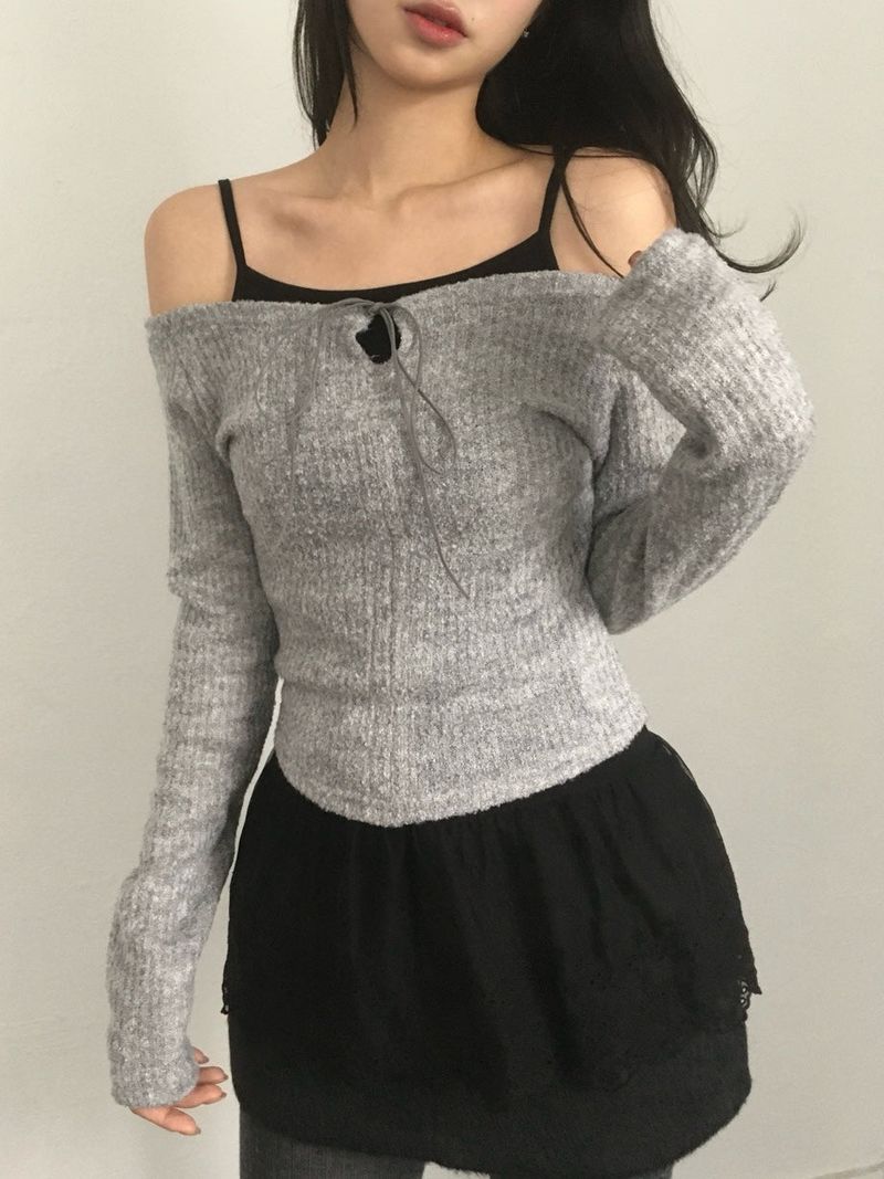 キーホールオフショルダーT