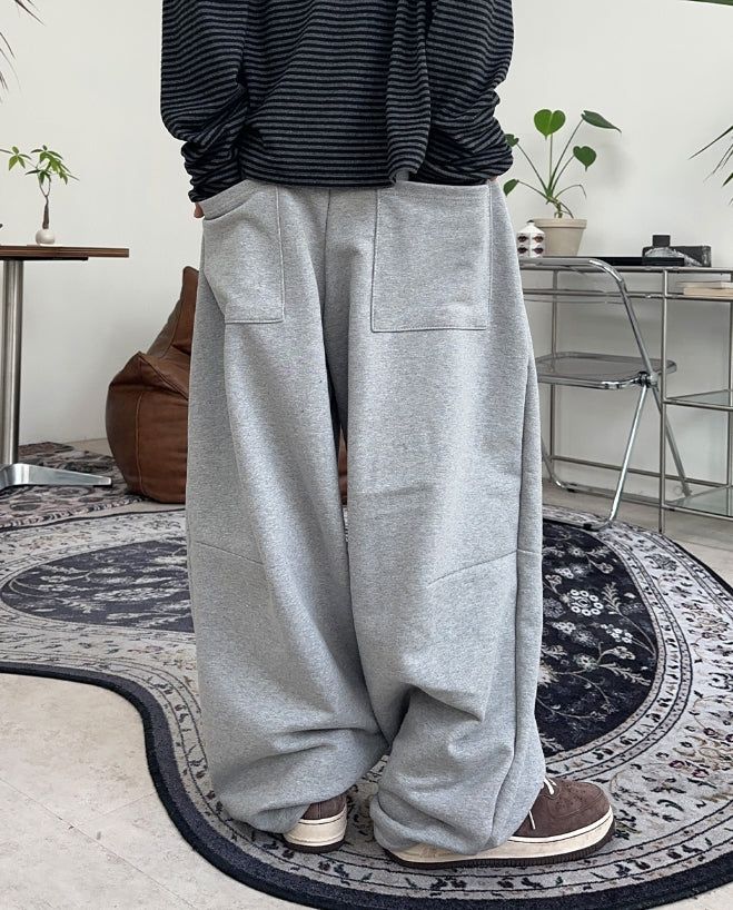 Camor Dart Balloon Sweatpants