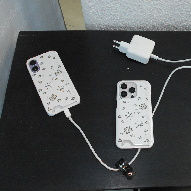 starry sketch card pocket phone case (white)