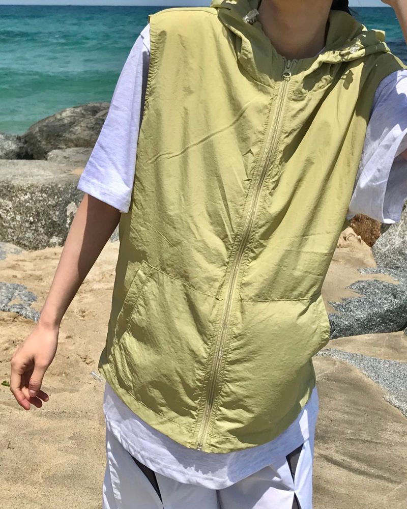 Clif vest