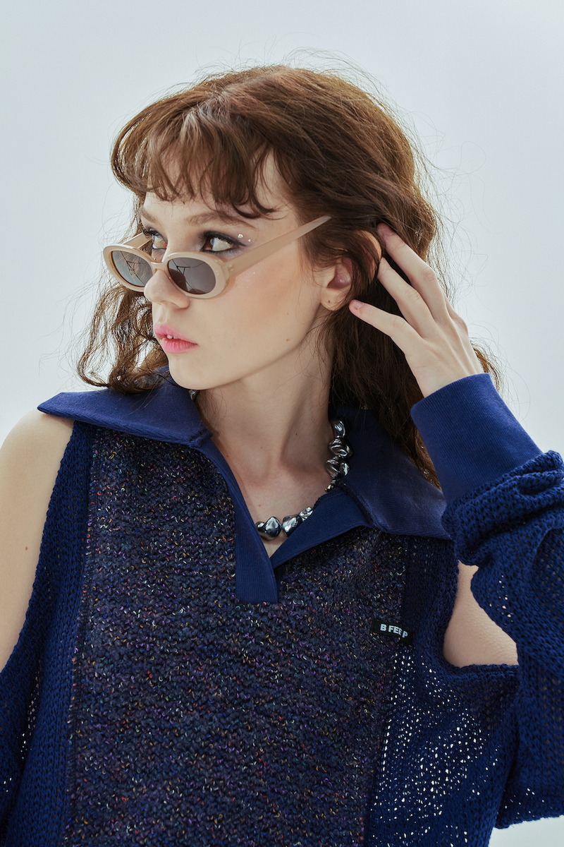 hole collar knit_navy