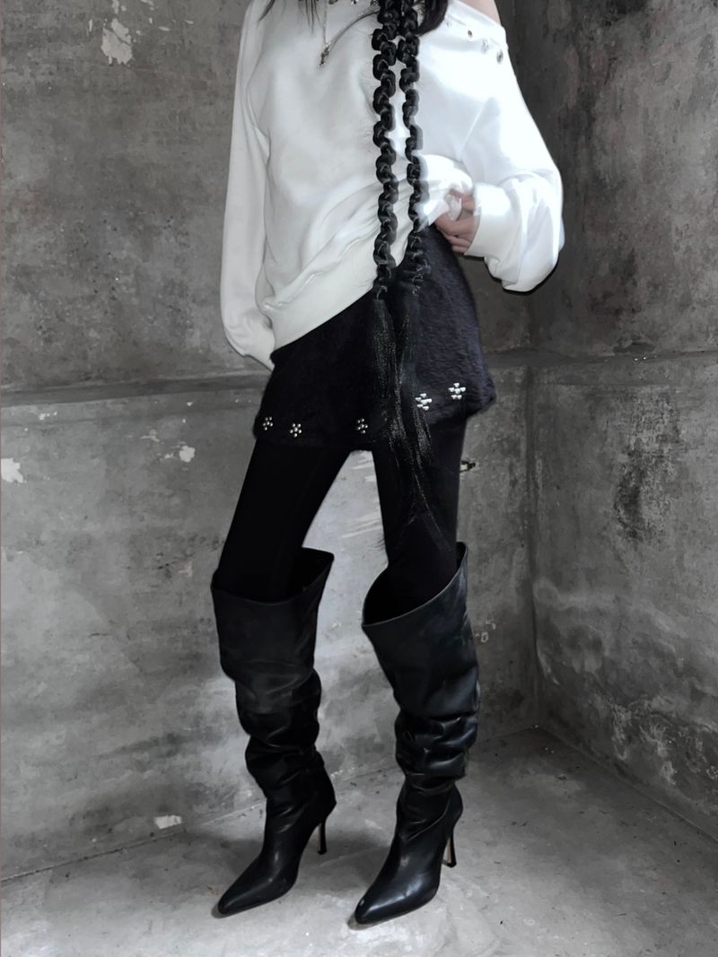 URBAN UNIQUE(アーバンユニーク)の「studded faux fur banded shorts (2color)(Pants)」
