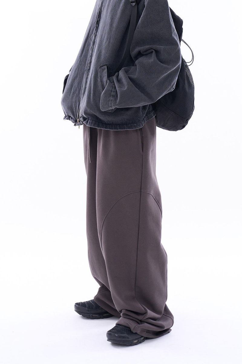 Raucohouse(ラウコハウス)の「Newport arch incision wide sweatpants(Pants)」
