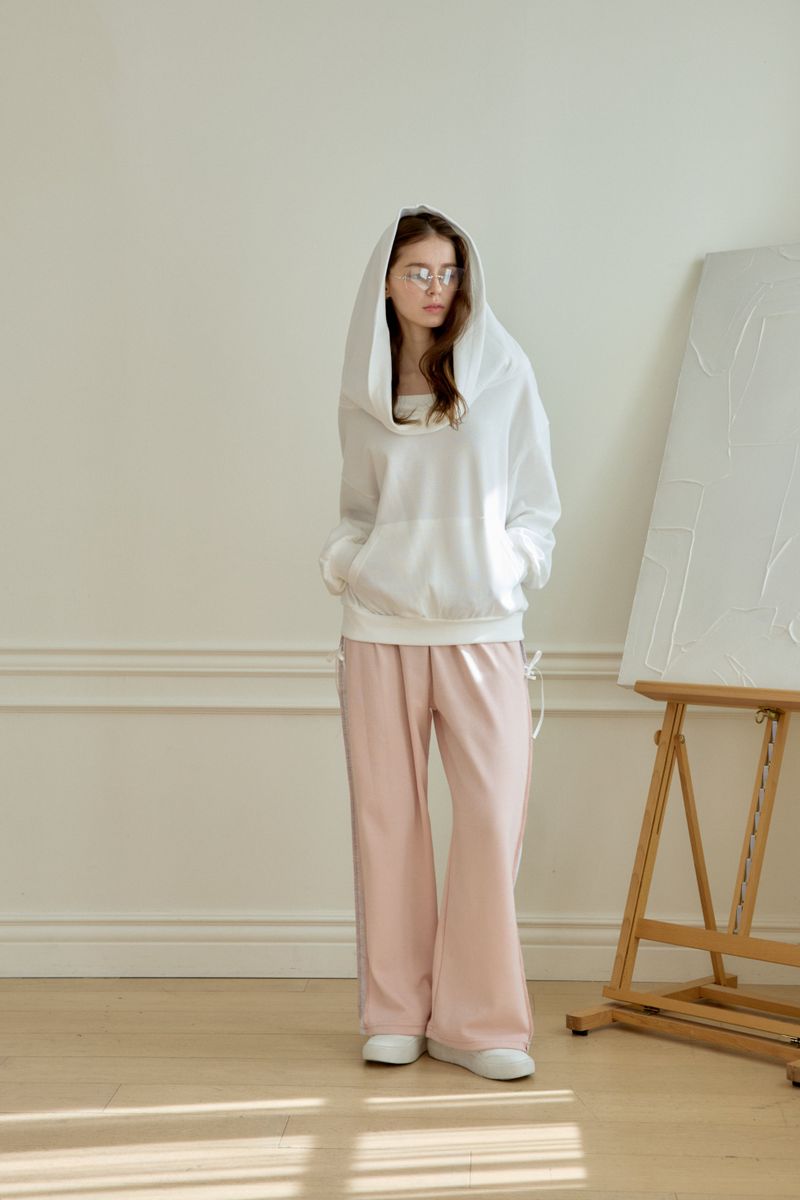 PINK PINEAPPLE(ピンクパイナップル)の「BUD TWO-WAY HOOD SWEATSHIRT(Tops)」