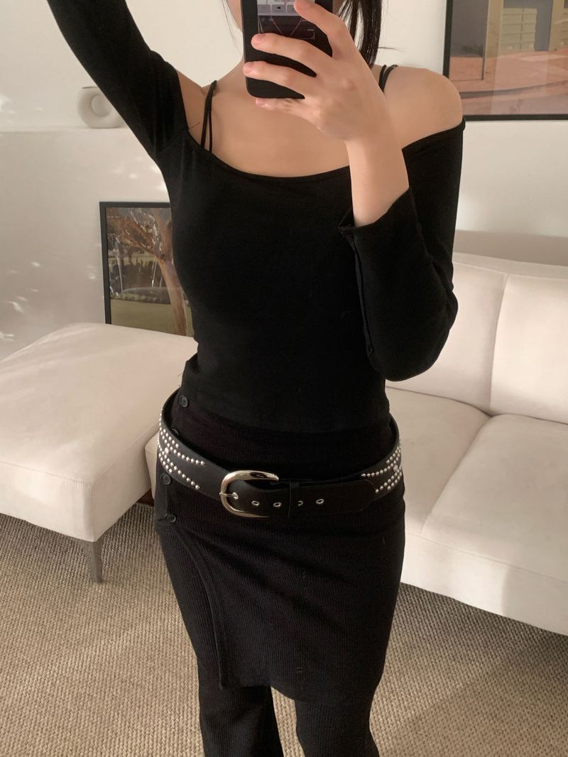 Lia Inner-Cap Off Shoulder Strap Top