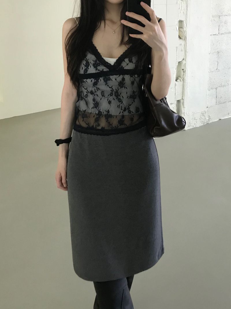 Flower See-Through Lace Sleeveless Top (2 colors)