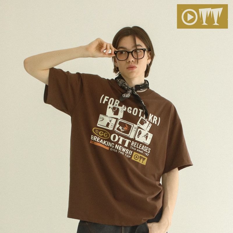 GGOTT（ゴット）の「OTT サービス 📺 [Tel. Brown RADIO]（トップス）」