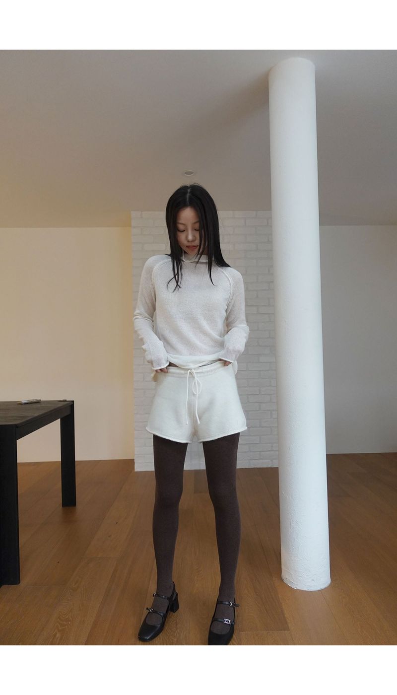 Brown tights