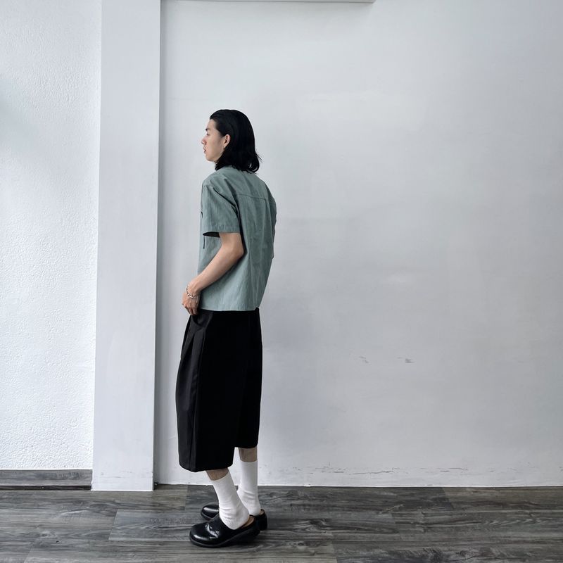 Vertical Textured Short Shirt