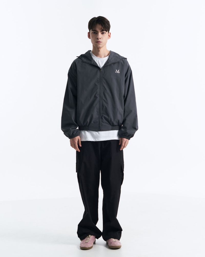 BACK ROUND WINDBREAKER (Black, Charcoal)