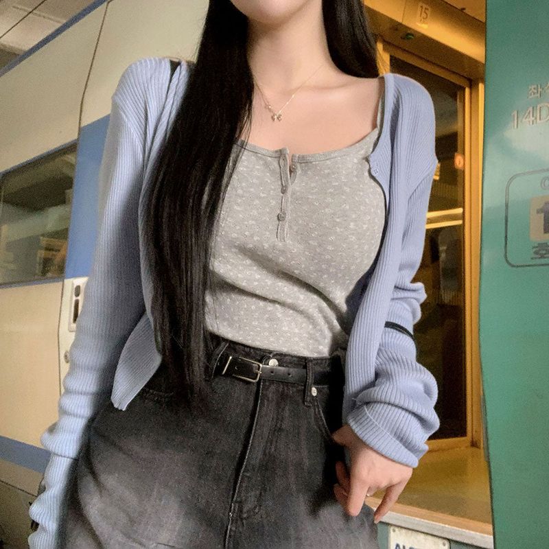 [BELLIDE MADE] FLOWER BUTTON LAYERED CAMISOLE