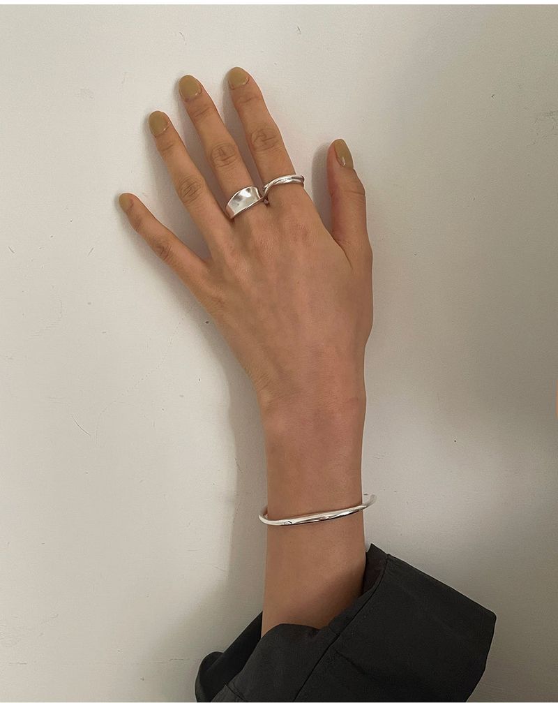 ALLURE BANGLE