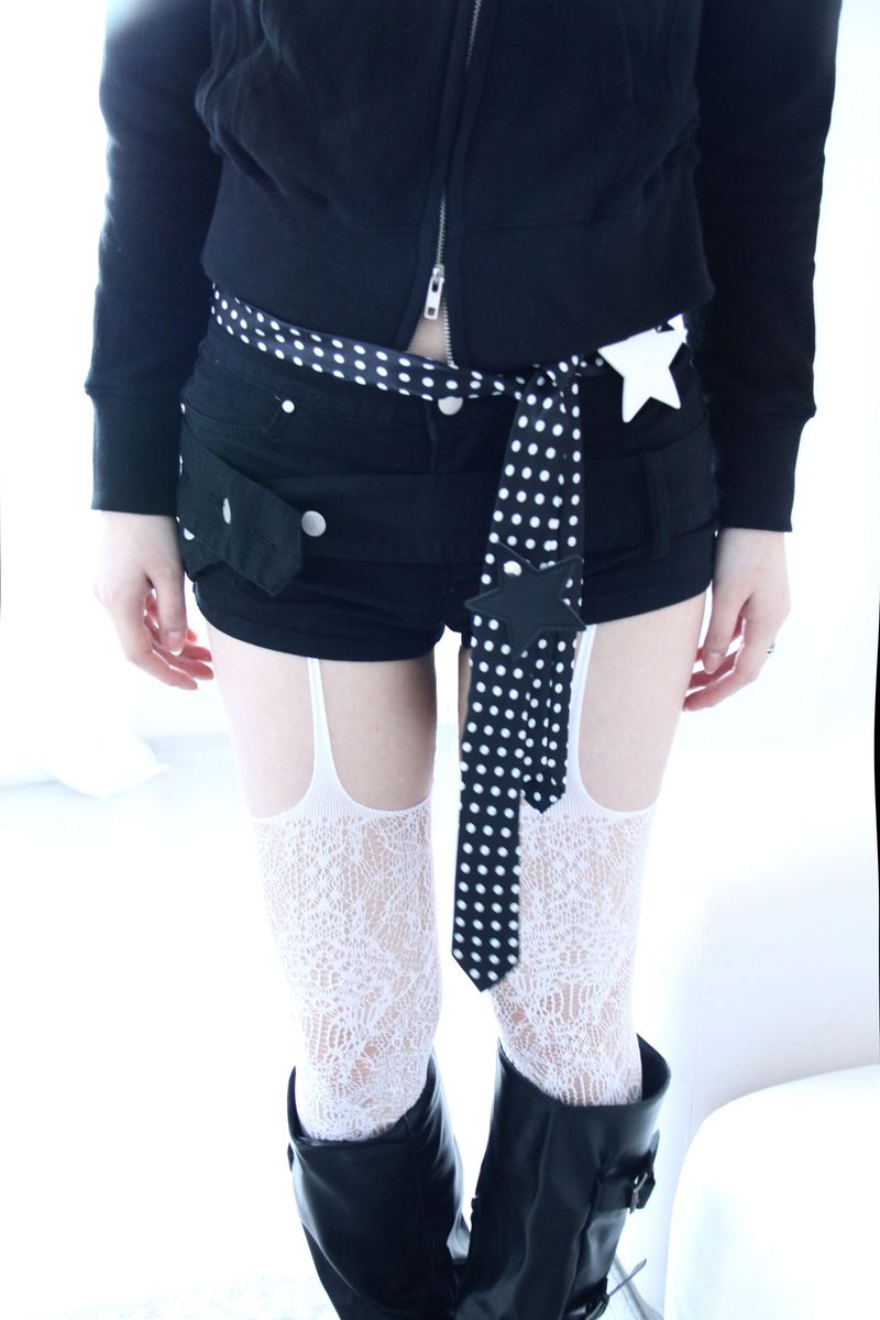 Belt Detail Span Shorts