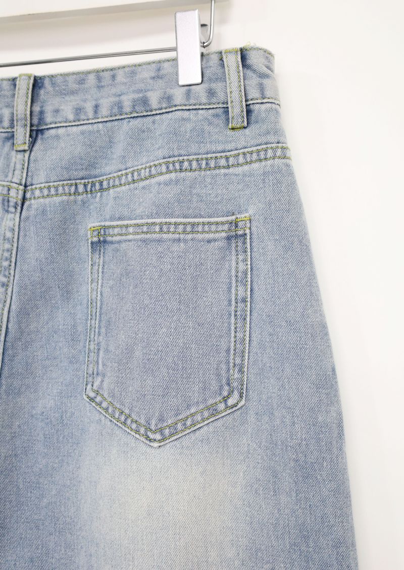 Snug Bermuda pants