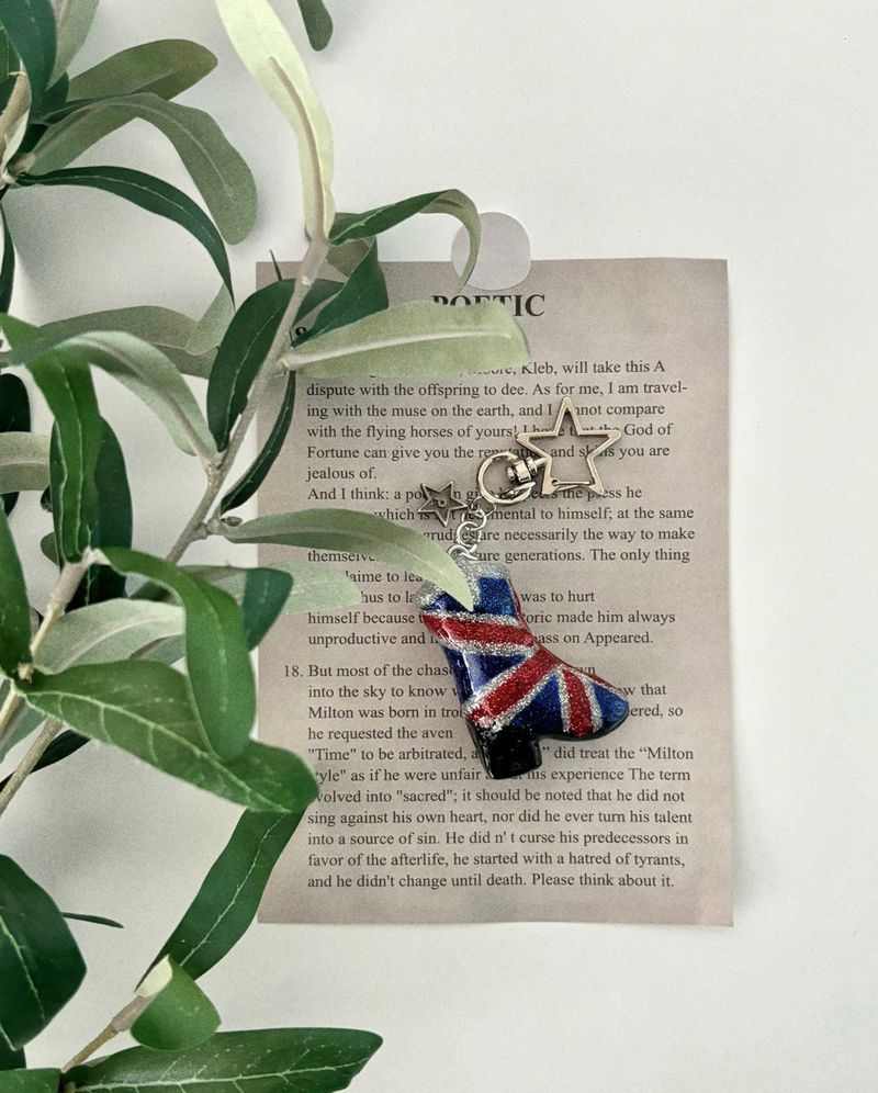 【MADE】 UK Boots (keyring)