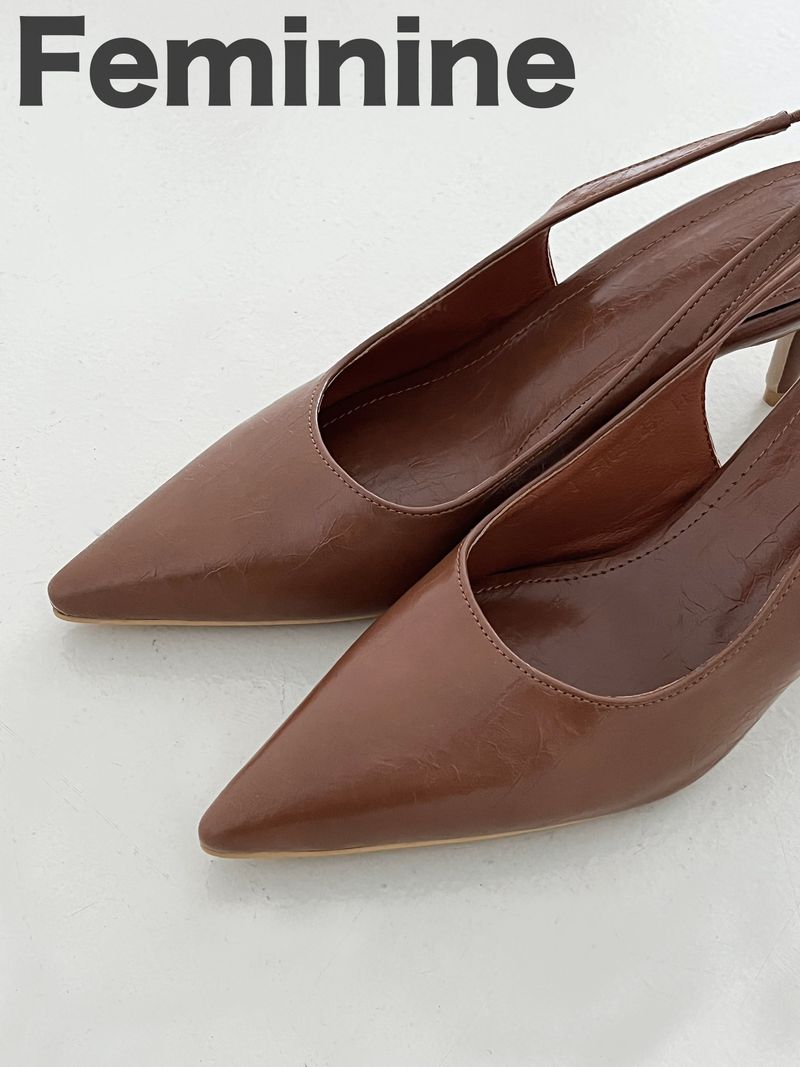 Feminine sandals heel