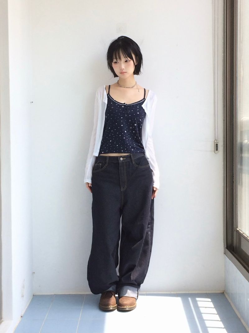 Dawn Star button sleeveless