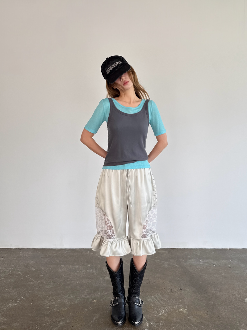 silky frill bermuda pants