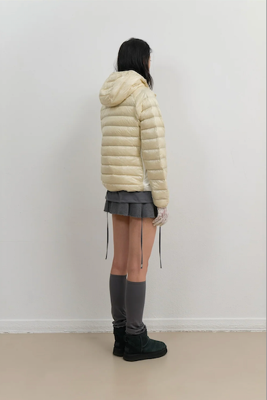 Light Down Hooded Jacket / Light Yellow