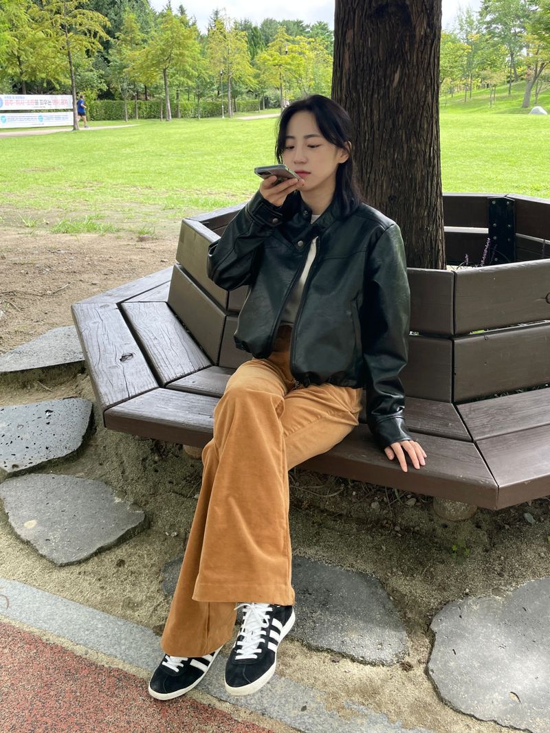 Suede slim bootcut pants
