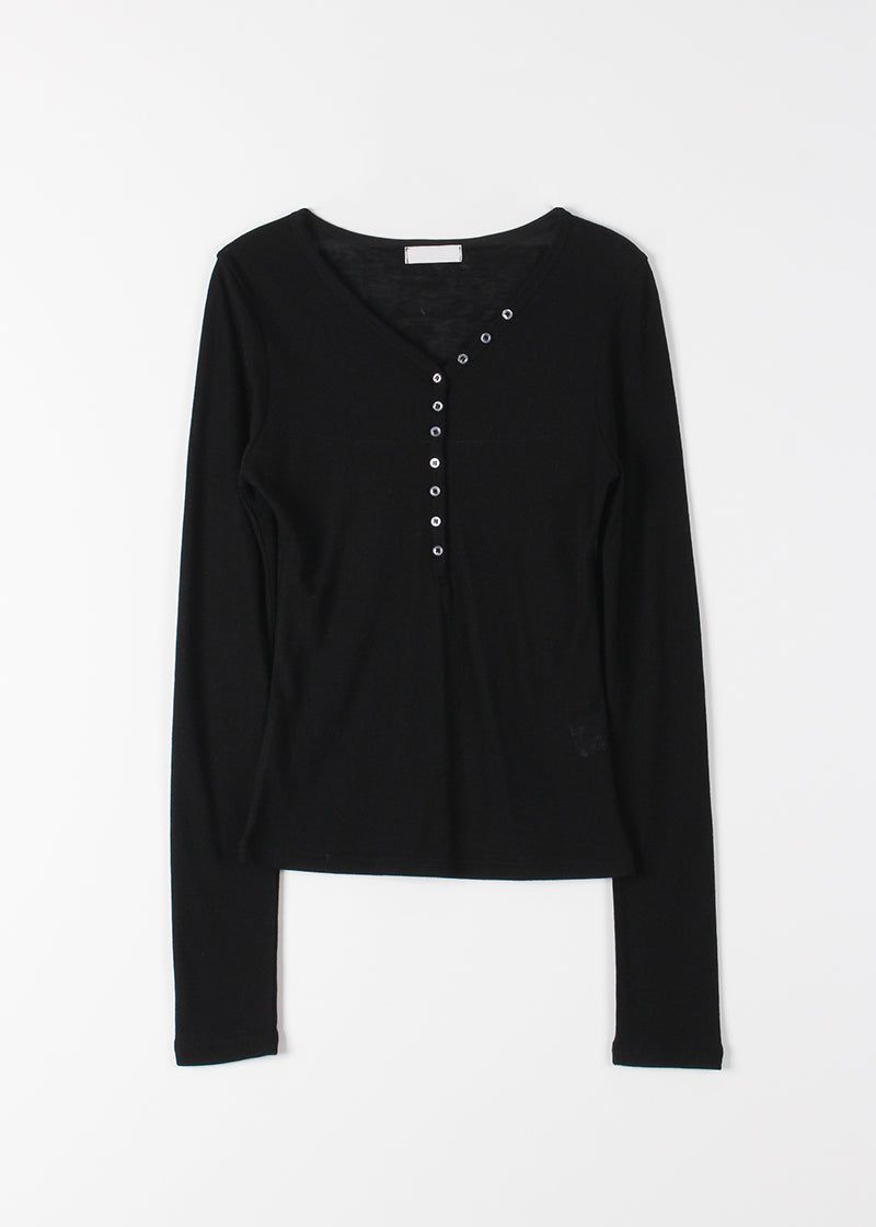 BUTTON SILHOUETTE TEE