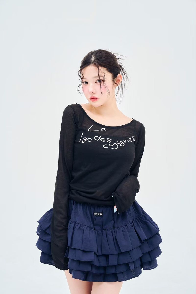 volume tiered mini skirt