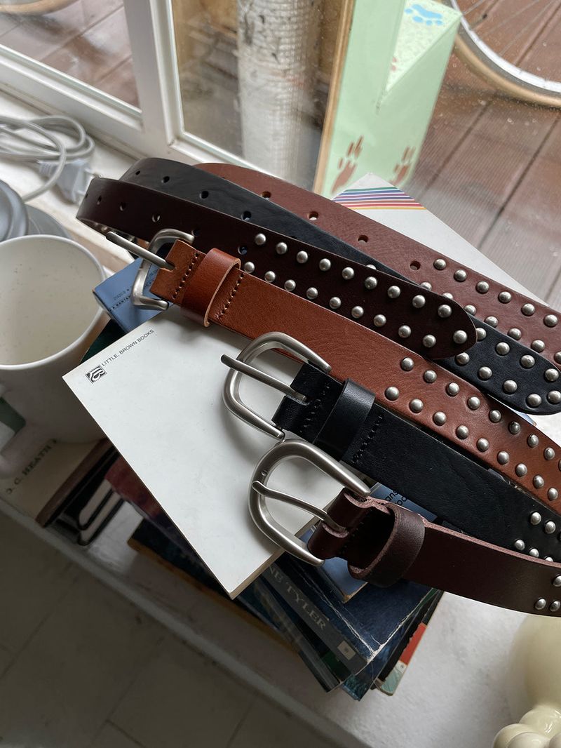 ASCLO(エジュクロ)の「ASCLO 25 Studs Belt (3color)(Fashion Accessories)」