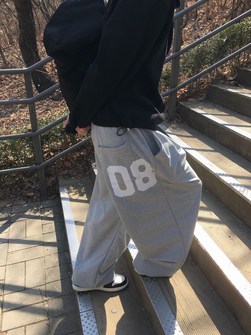 08 Basic Pintuck Wide Sweatpants 4C