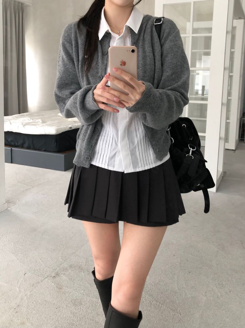Ray Pintuck Shirt (one color)