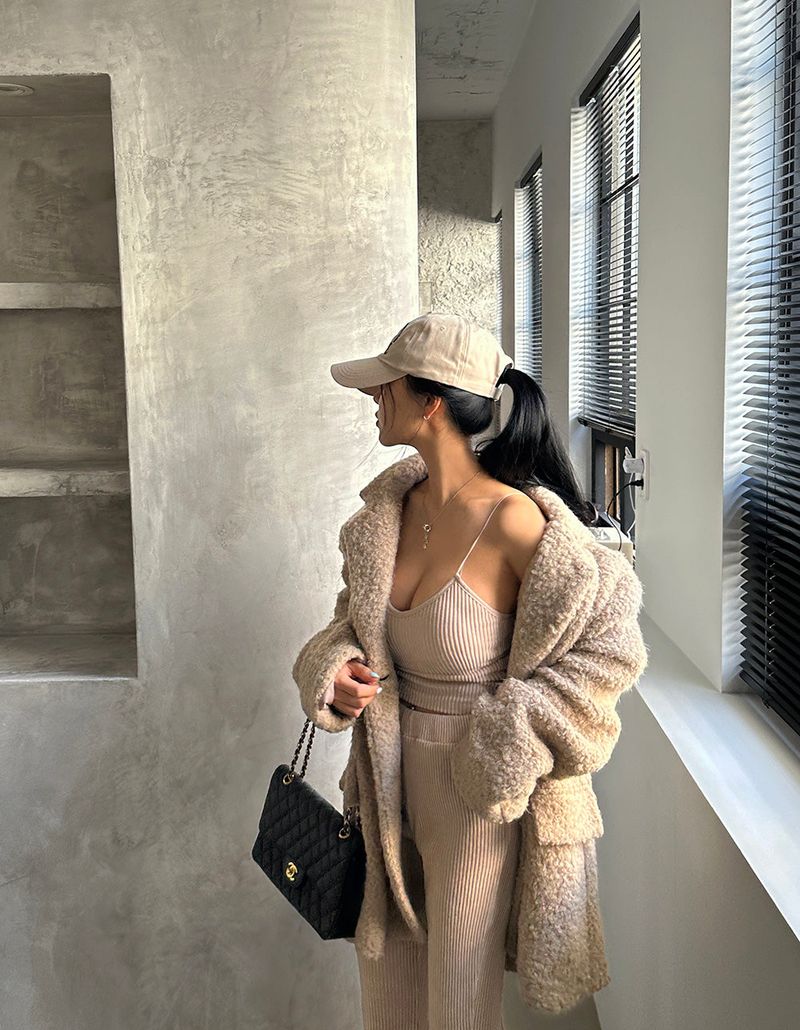 Soft and overfit blazer jacket